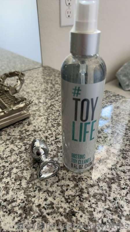 Can’t wait to try this new buttplug & I got toy cleaner