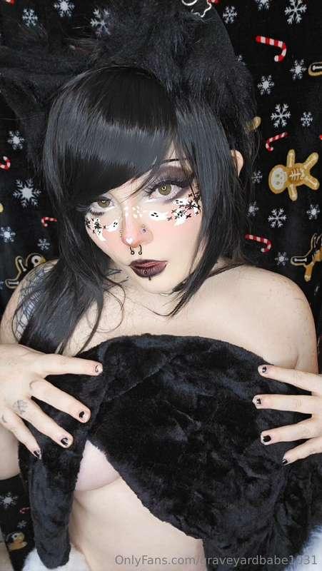graveyardbabe1031 image #1