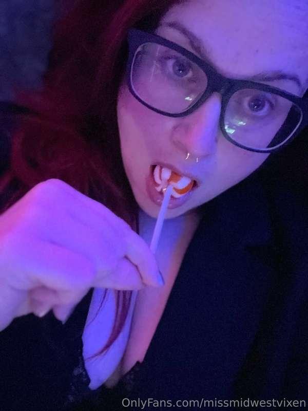 Orange cream sucker? Oh yes please! So yummy!