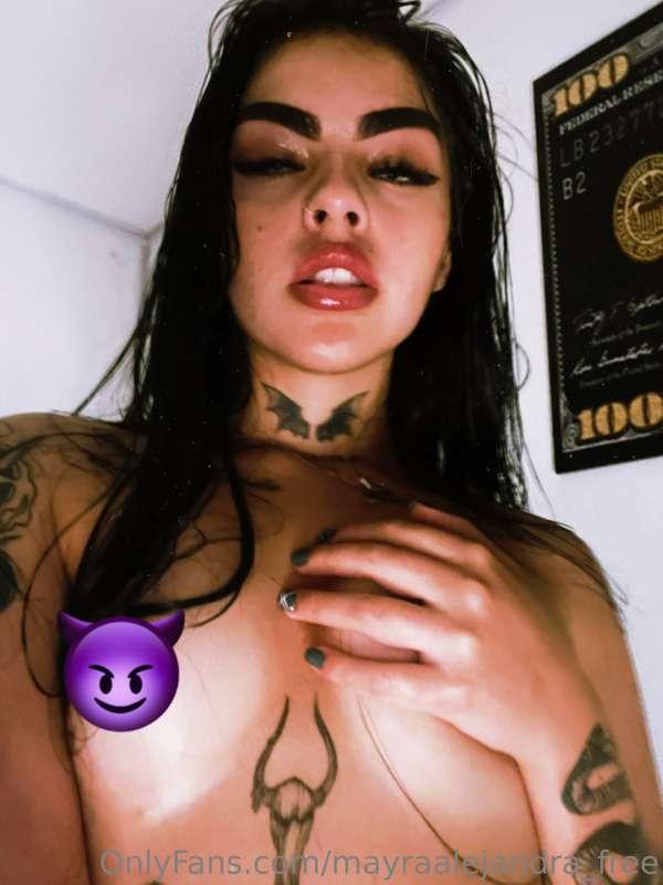Ya me sigues en mi perfil explícito?🤤😈🔥 
@mayra_alejandra