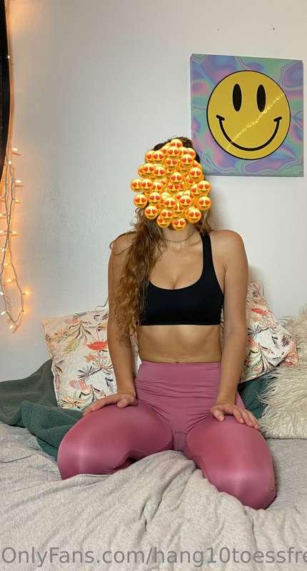 Just posted a full face reveal on my VIP Onlyfans ;) to cele..