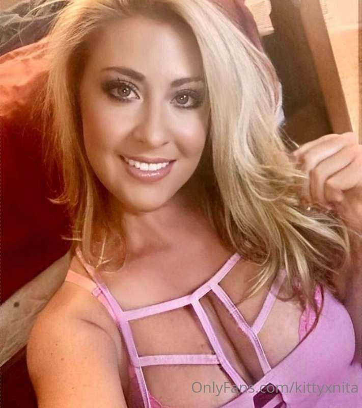 TGIF babe!!! What's up for the weekend???