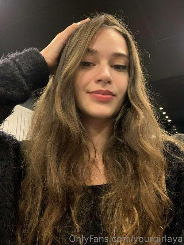 can you resist my lips? 😘