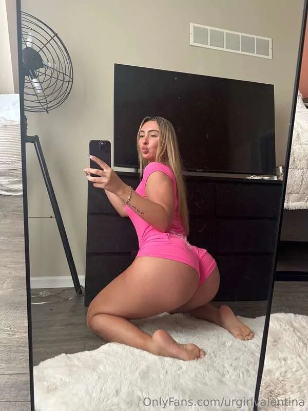 Tell me where to sit next 😘
