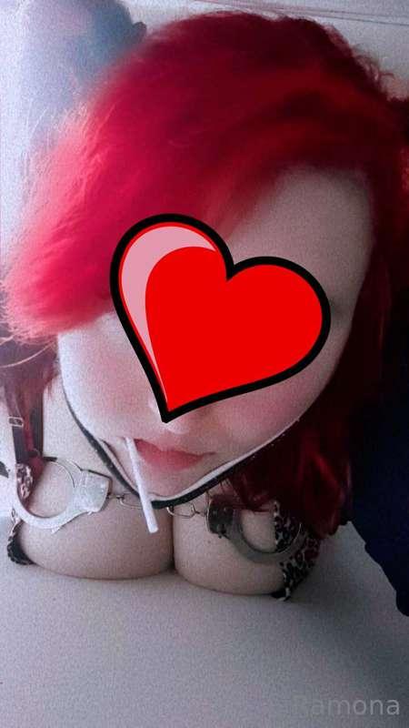 who is coming to join me soccer?
Come follow me on Twitch so..