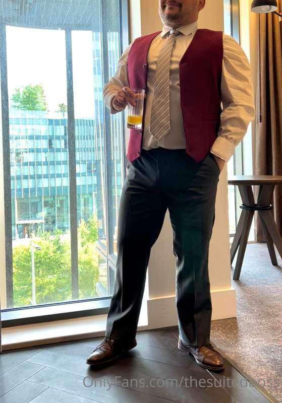 thesuitedboss image #2