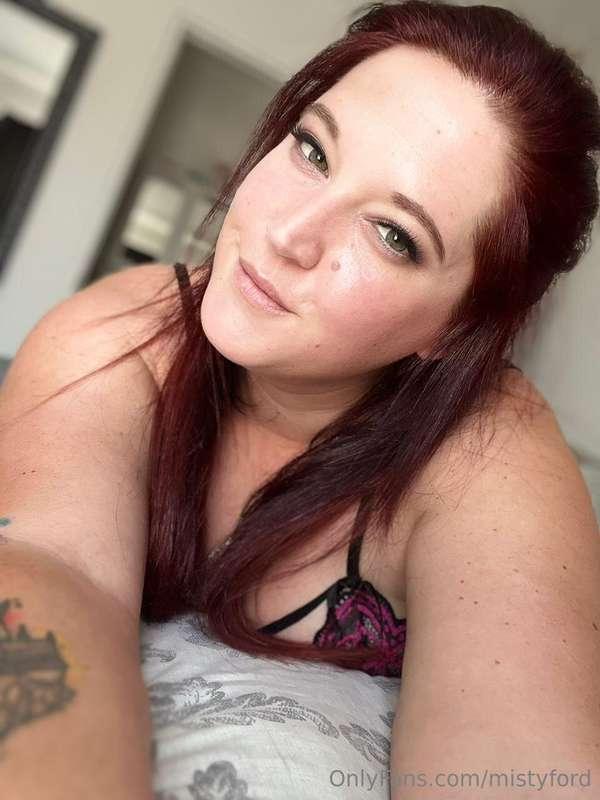 just look into my eyes...what are they telling you?🥰🫦