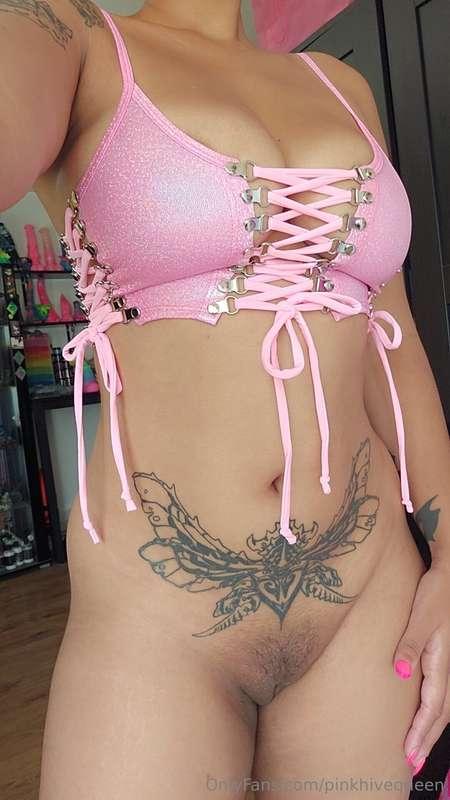 HOW CUTE IS THIS TOP??? 😍🥰💖💖💖