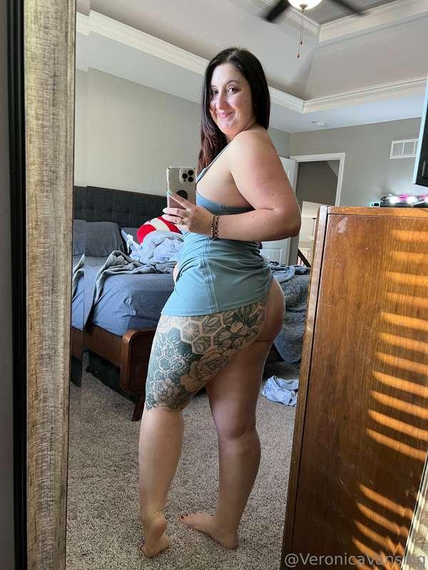 No panties underneath for easy access 😉