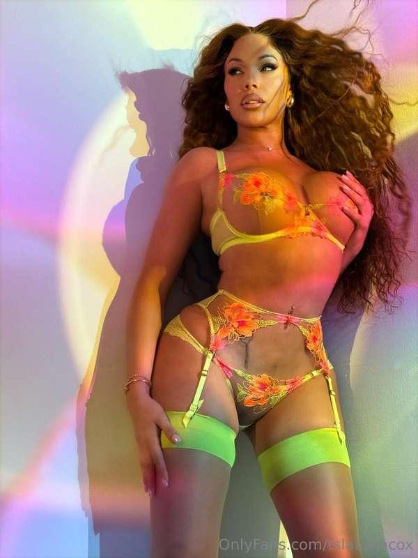 Mood’s all spice and sin 💋🍑