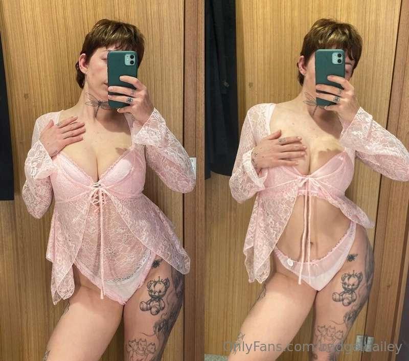 ✨lingerie shopping✨which set should i get for new content? 🎀