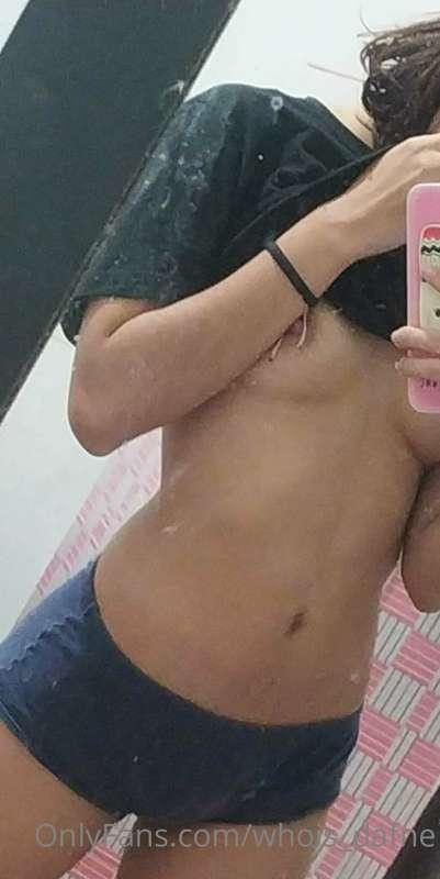 😈