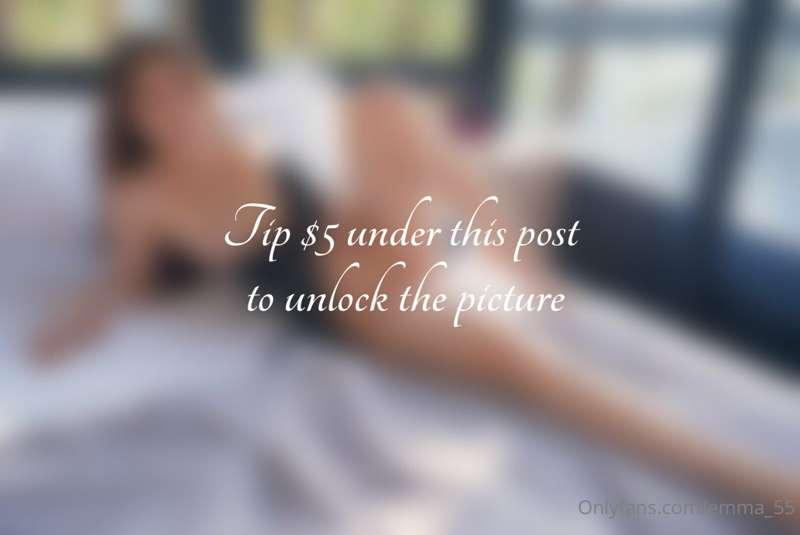 So sexy and fuckable on bed for you 😌