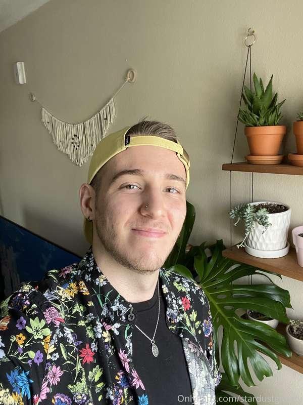 quit my job today to do onlyfans full-time. thank you all fo..