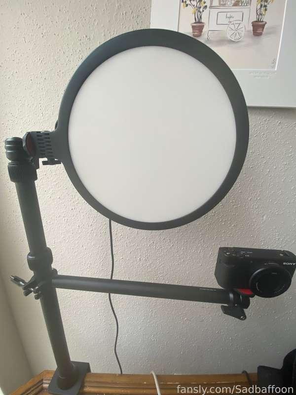 y’all look what i got for stream and filming. i am so stoked about this and can’t wait to use it tonight. literally can move anything to any angle and it holds onto anything like 🥲 my life is easier now.