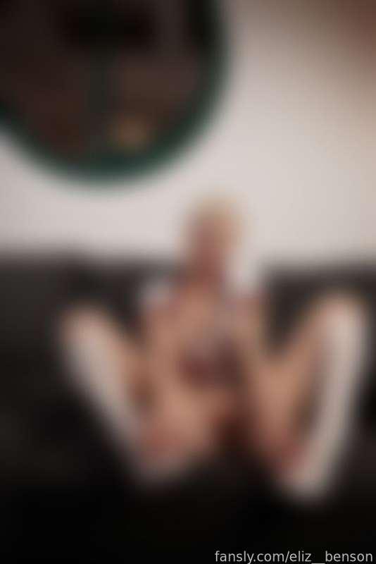 eliz__benson image #3