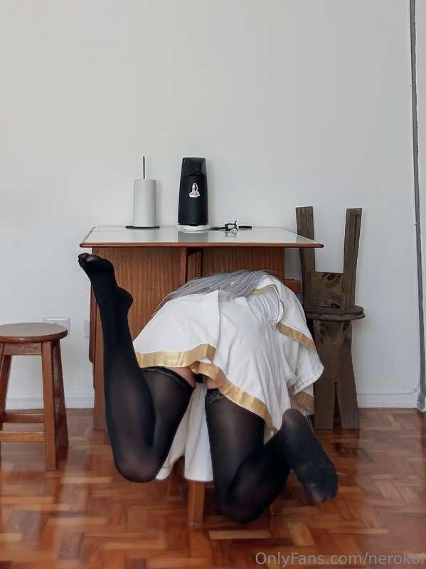 Frieren every time she finds a chest: Only one way to find o..