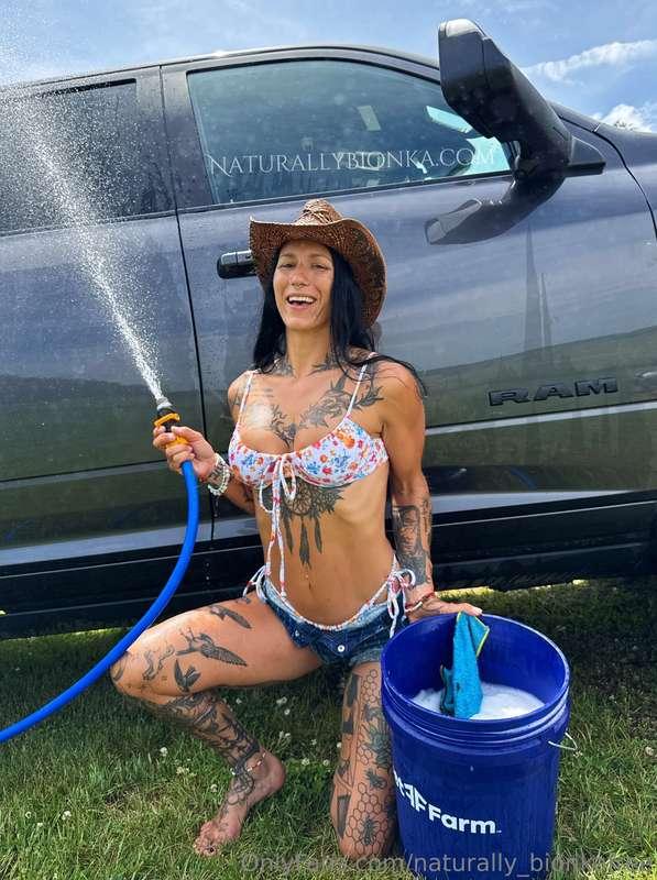 Who’s next!? 🤭💋