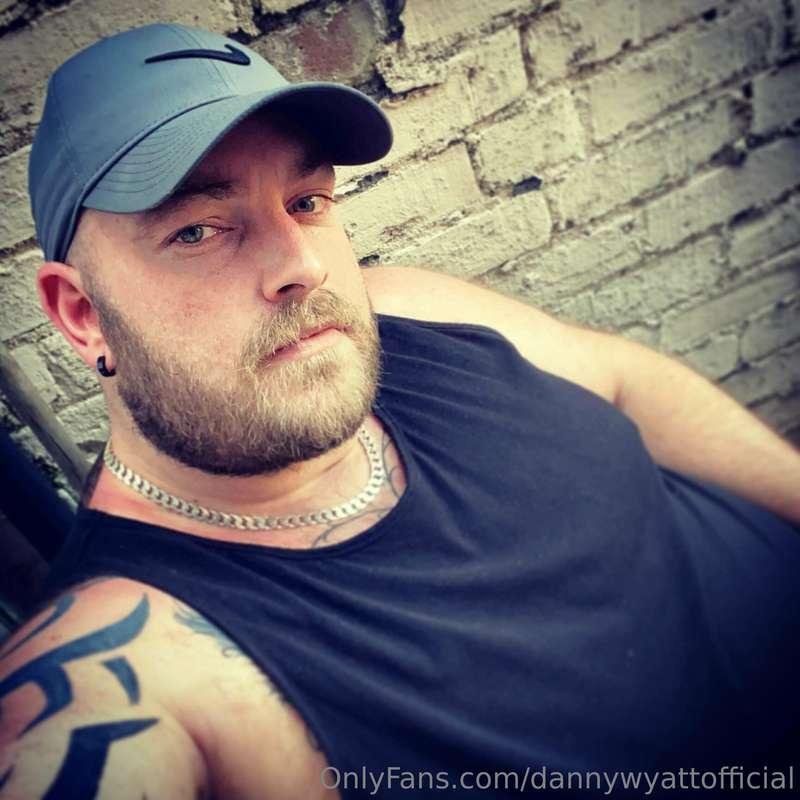 dannywyattofficial image #1