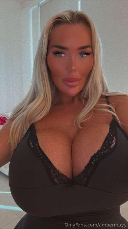 Check ur DMs babe I’m online now!!