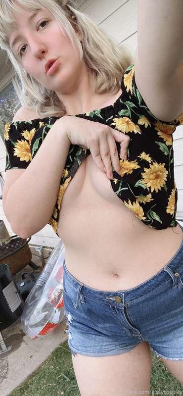 Hi 🥺🥺 so if you’re on my Instagram you’ll see I made a post ..