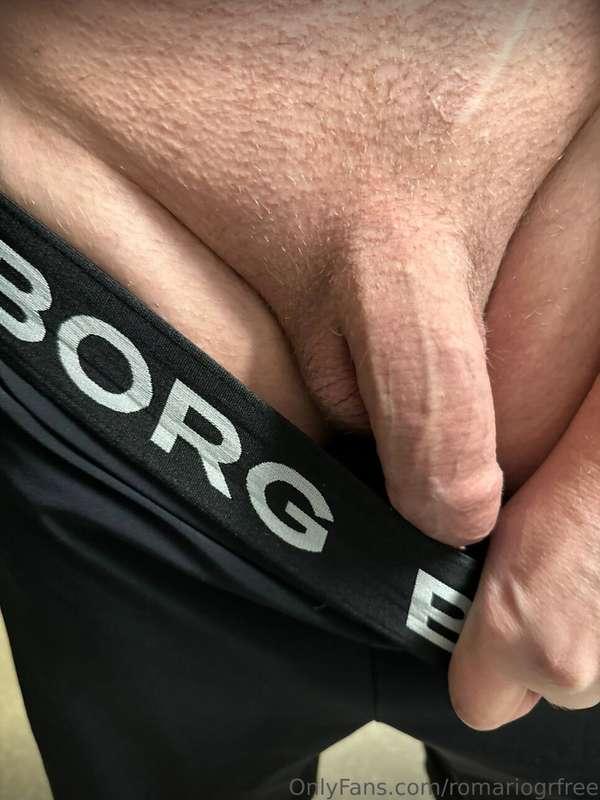 Follow me : @romariogrfree https://onlyfans.com/romariogrfre..