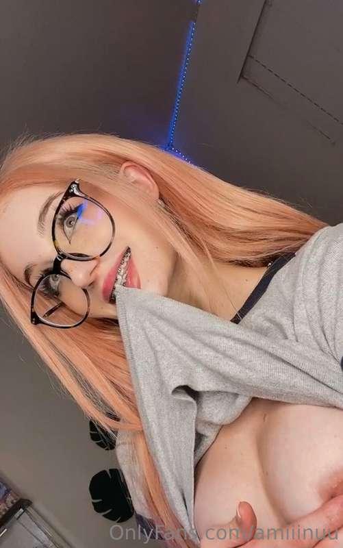 Tee hee ⭐️ so many new subs! Like this if you want a freebie..