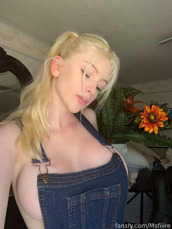DM