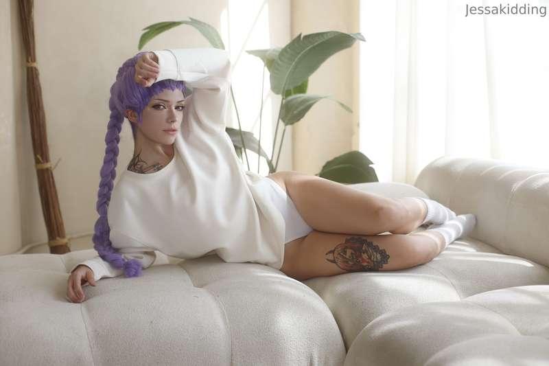 Uhh… so yall like it when I suck cock…?🫣