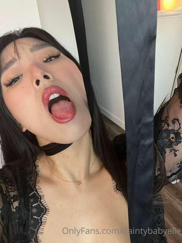 Want to cum play with me 😈