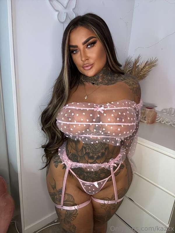 Curve appeal : Off the charts ! 💯 🔥