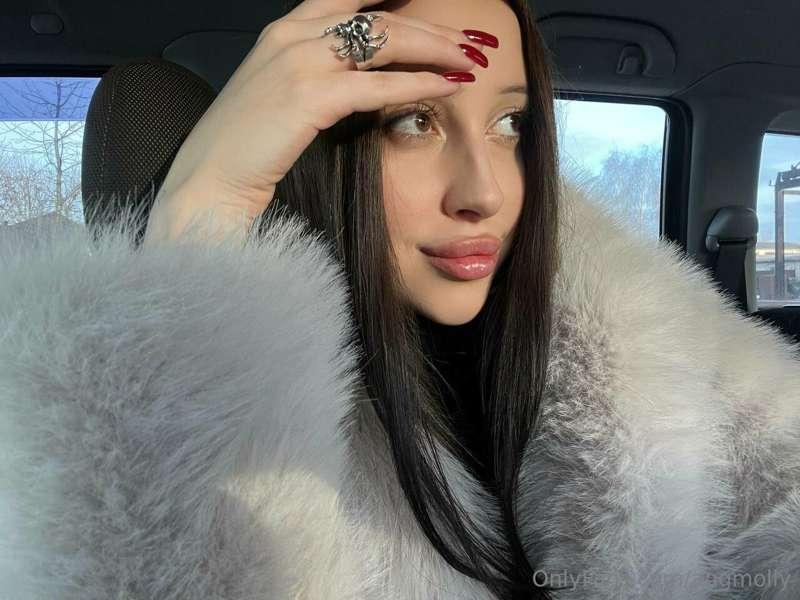 I'm thinking of how to surprise you so that it's unforgettab..