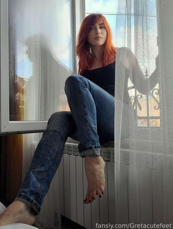 gretacutefeet image #0