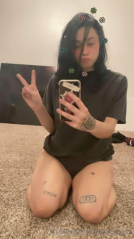 I am loving this blue black .💙🧿🖤