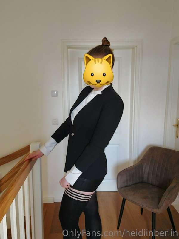 Business-Outfit Strip Video!!! Heute bin ich deine persönlic..