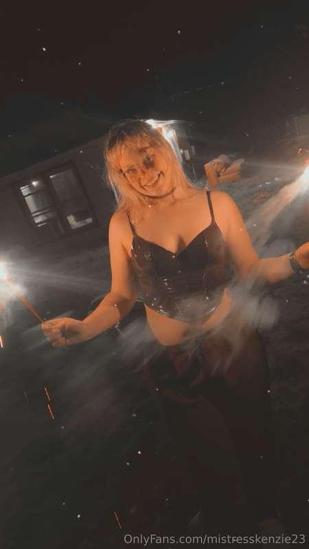 mistresskenzie23 image #0
