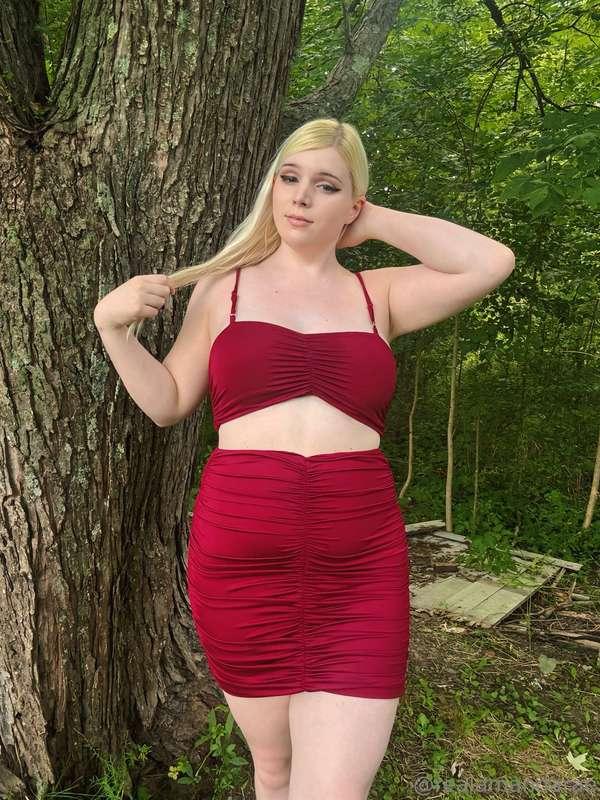 Hope you like trans thiccness 😋