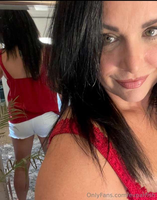 Long weekend vibes, y’all got plans?