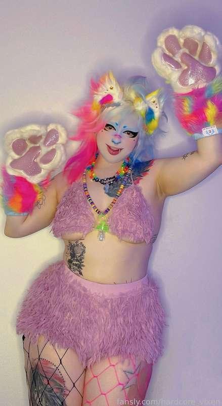 Will have the content involving this look up shortly &lt;3 involves cute #petplay, #intox goodies, #anal #buttplug tail fun, and more :3 especially a 17.25 mins clip!