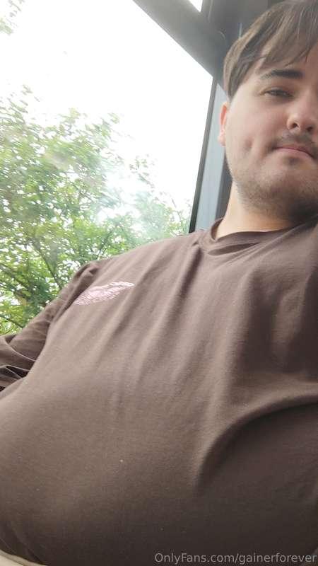 In the bus to go to work rn... this is supposed to be two se..