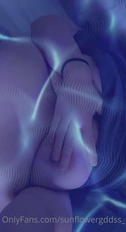 Goood morning babes ♥️ My nipples are nice and hard this mor..