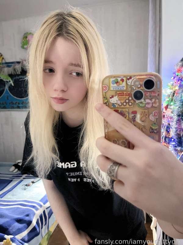 iamyourkittygirl image #2