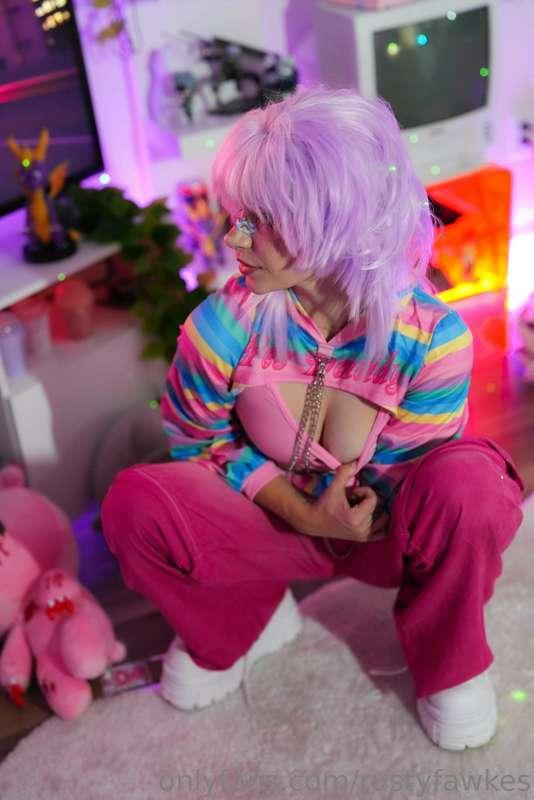 Did a small HD **rainbow cyber** set!
I have my little retro..