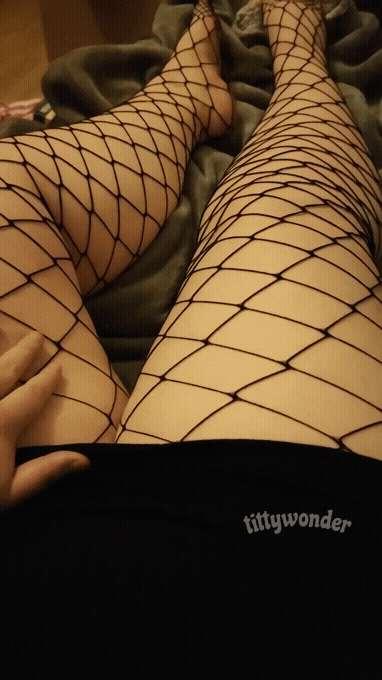 tittywonder image #0