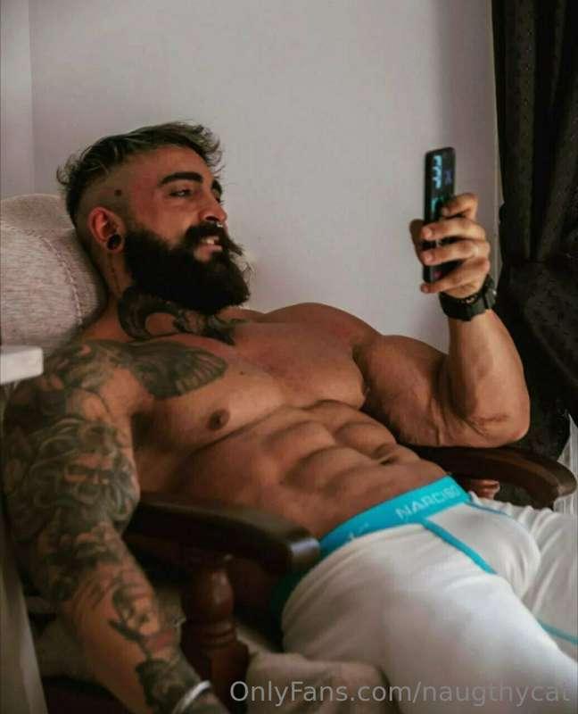 🔥  @nicoford 🦍 @nicoford 🔥

Hey..! follow my friend!!! 

Ful..