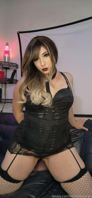 hotwifesarah image #14