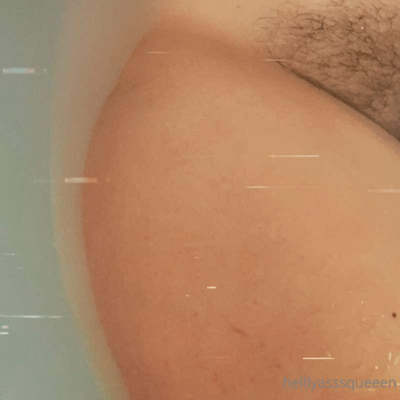 Just a couple last clips of yesterdays bath time🥰
