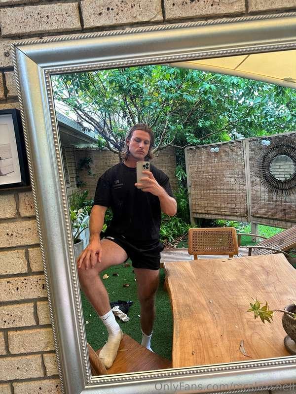 What else to do when it’s raining outside? 😻