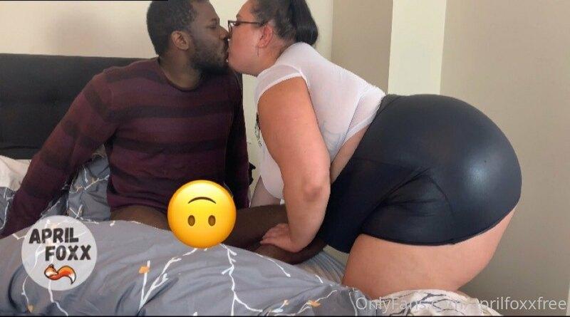 SEXY SECRETARY GETS CRAMPIED - ean Claude has to work from h..