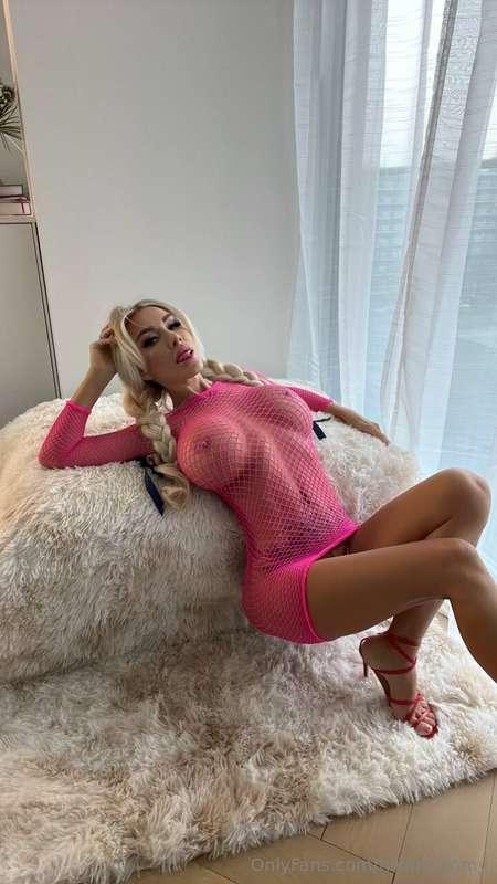 Do you fantasize about me rubbing your dick in this outfit a..